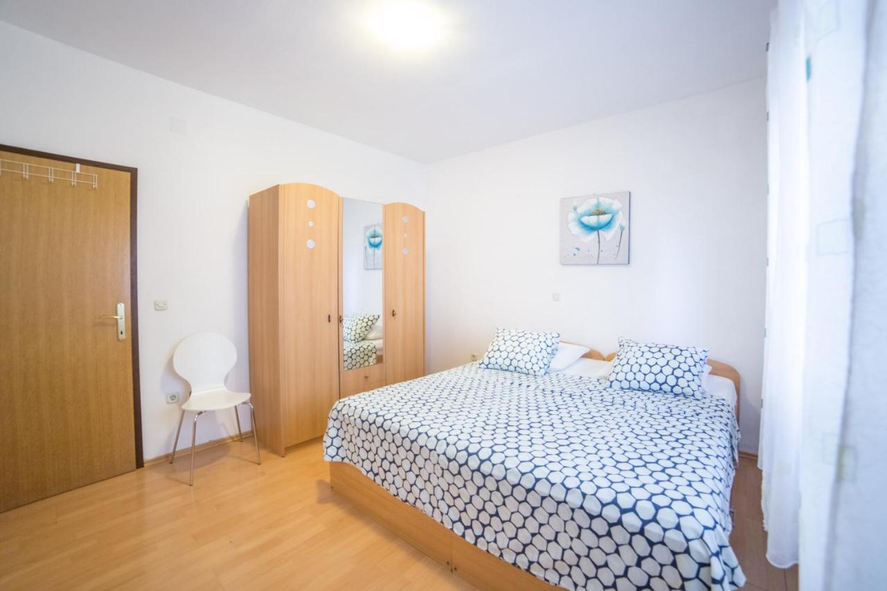 Apartment Jadranka Brist Eksteriør billede