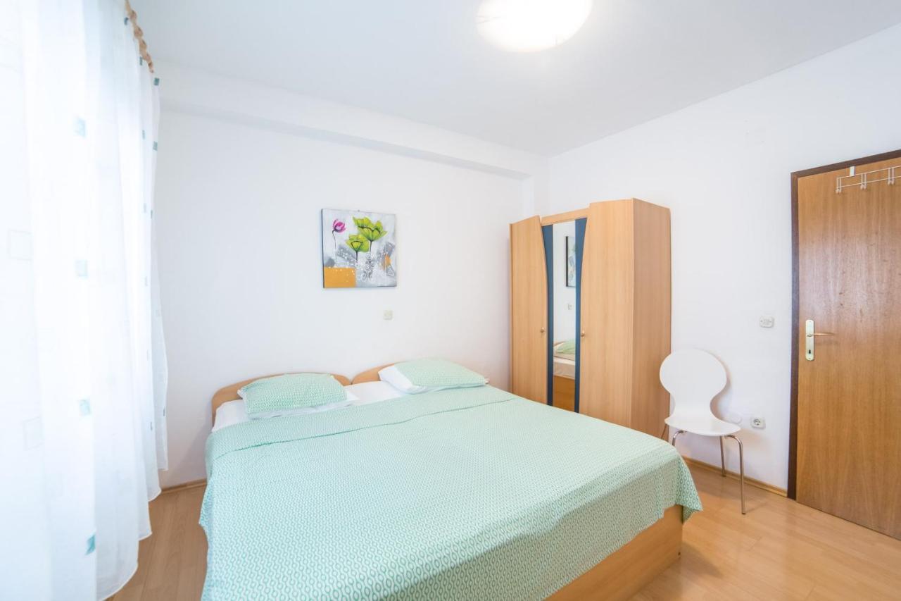 Apartment Jadranka Brist Eksteriør billede
